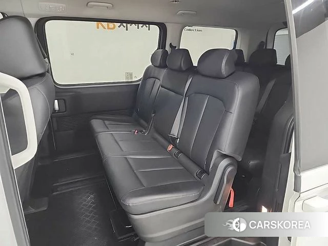 Hyundai Staria 2023 Белый из Кореи, фото 2