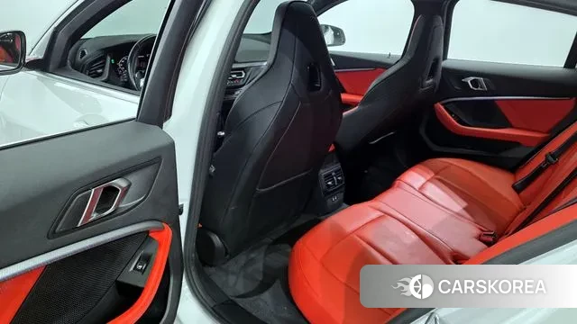 BMW 1 Series (F40) 2021 Белый из Кореи, фото 2