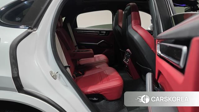 Porsche Cayenne (PO536) 2023 Белый из Кореи, фото 2