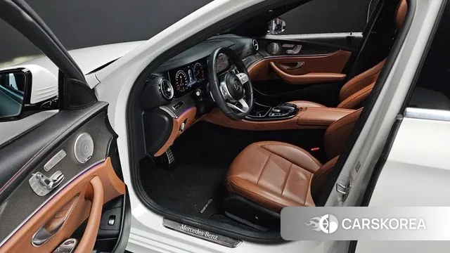 Mercedes-Benz E-Class W213 2020 Белый из Кореи, фото 2