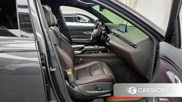 Genesis GV70 2022 Серый из Кореи, фото 2