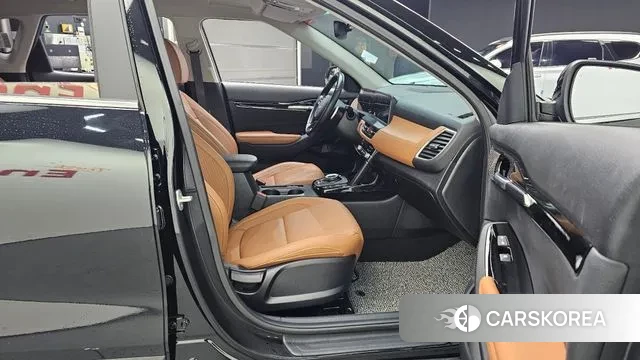 Kia The New Seltos 2023 Черный из Кореи, фото 2