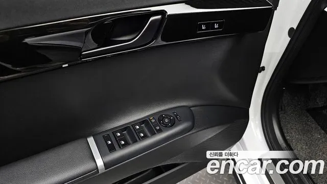 Hyundai Grandeur (GN7) id 2448591 из Кореи 2