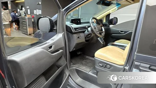 Hyundai Staria 2022 Серый из Кореи, фото 2