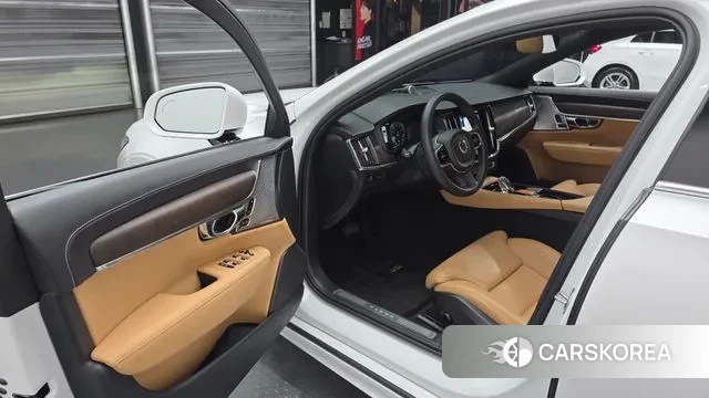 Volvo S90 2021 Белый из Кореи, фото 2