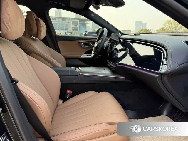 Mercedes-Benz E-class 2025 Черный из Китая, фото 2