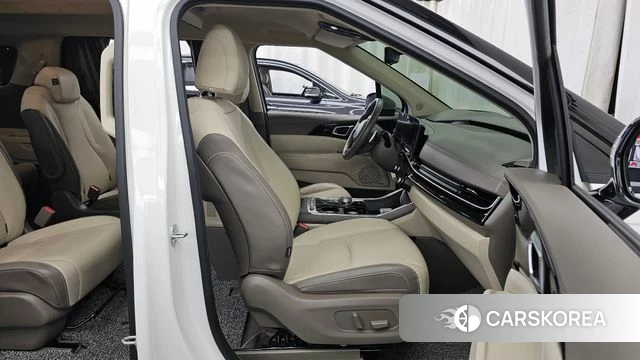 Kia The New Carnival 4th Generation 2024 Белый из Кореи, фото 2
