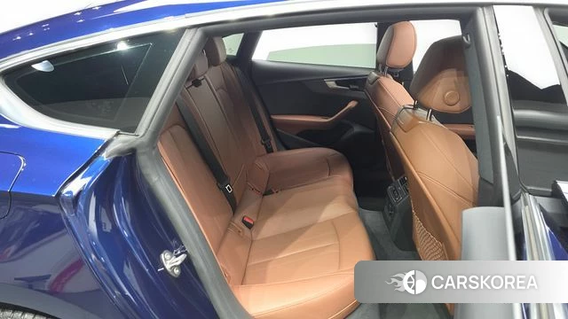 Audi A5 (F5) 2023 Синий из Кореи, фото 2