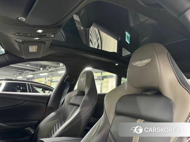 Aston Martin DBX 2023 Оранжевый из Кореи, фото 2
