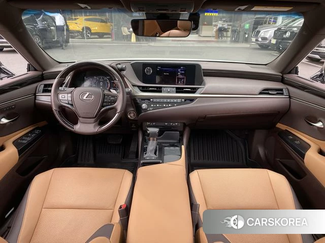 Lexus ES 2021 Белый из Китая, фото 2