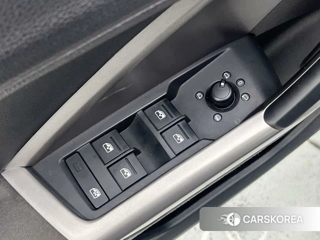 Audi Q3 2022 Белый из Китая, фото 2