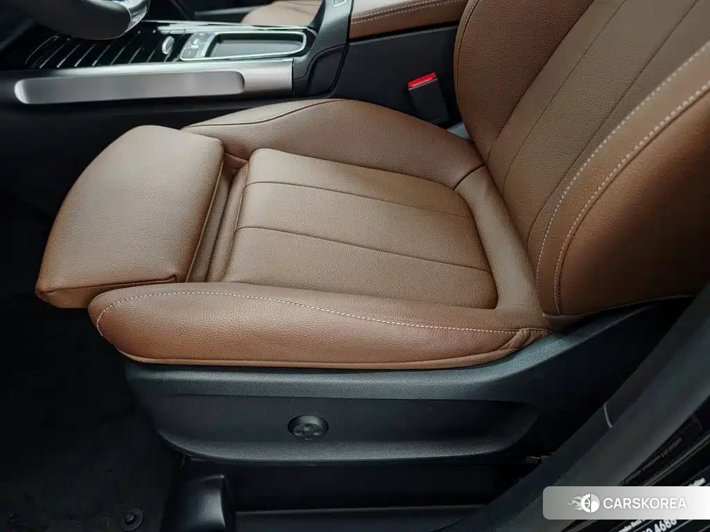 Mercedes-Benz GLB 2026 Черный из Китая, фото 2