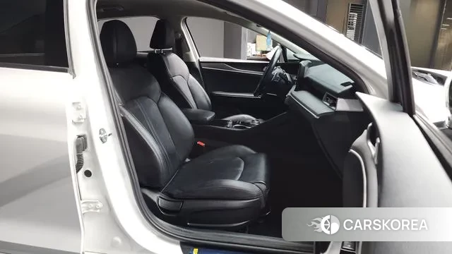 Kia K5 3rd generation 2023 Белый из Кореи, фото 2