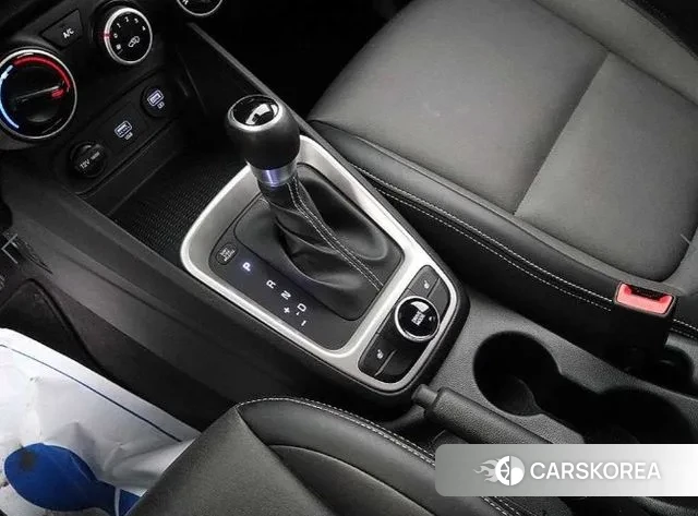 Hyundai Venue 2021 Черный из Кореи, фото 2