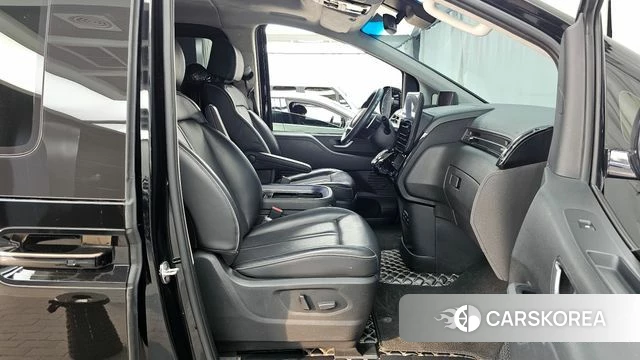 Hyundai Staria 2021 Черный из Кореи, фото 2