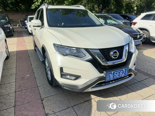 Nissan Qijun 2022 Белый из Китая, фото 2