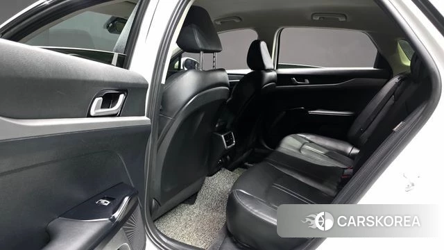 Kia K5 3rd generation 2021 Белый из Кореи, фото 2