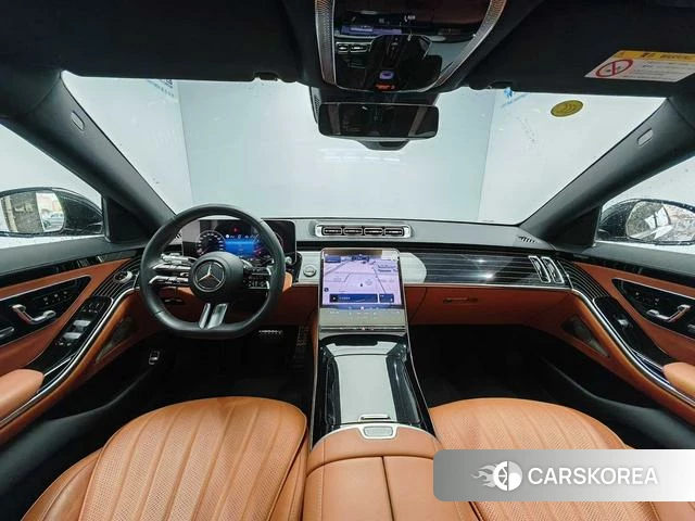 Mercedes-Benz S-class 2024 Черный из Китая, фото 2