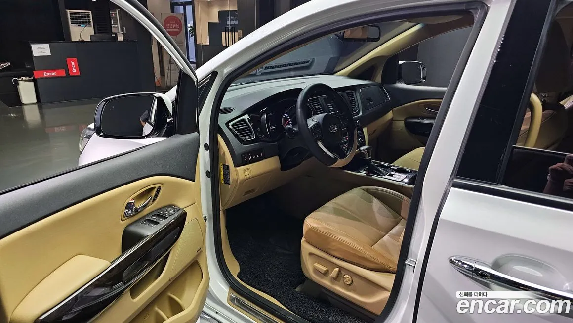 Kia The New Carnival 2018 Белый из Кореи, фото 2