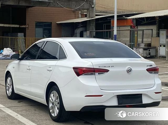 Buick Yinglang 2023 Белый из Китая, фото 2