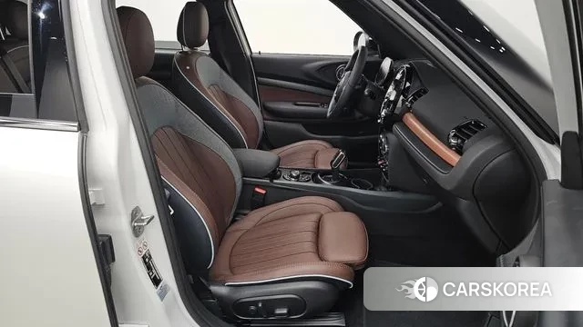 Mini Cooper Clubman 2024 Белый из Кореи, фото 2