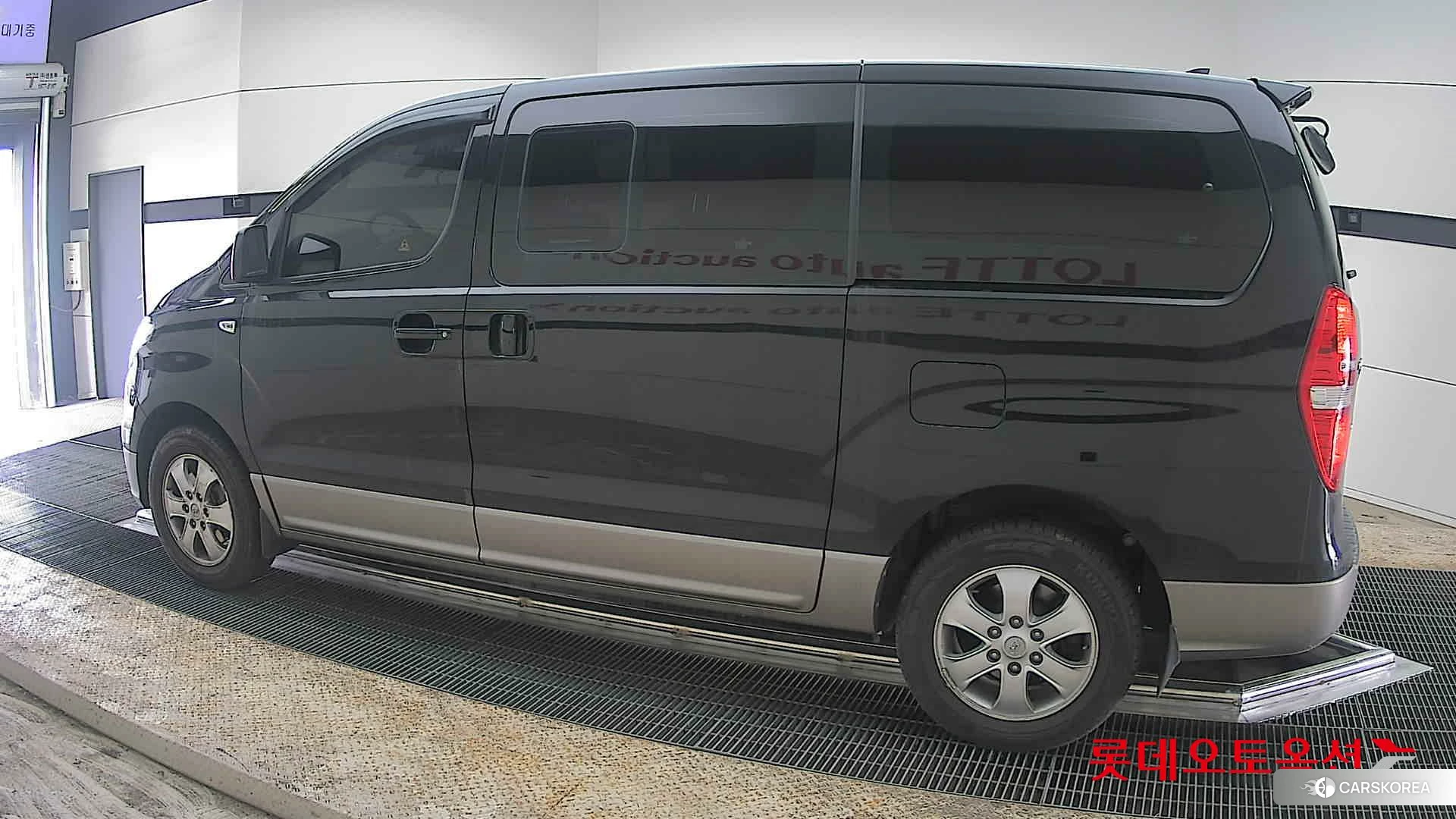 Hyundai Grand Starex 2020 Timeless Black из Кореи, фото 2