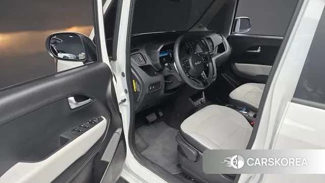 Kia The New Kia Ray EV 2023 Белый из Кореи, фото 2