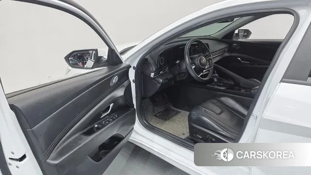 Hyundai Avante (CN7) 2023 Белый из Кореи, фото 2