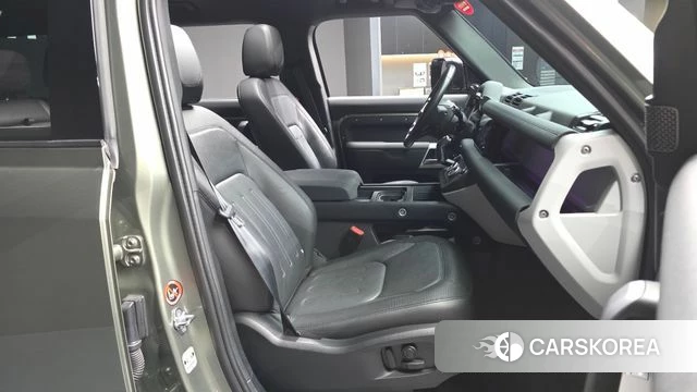 Land Rover Defender (L663) 2021 Зеленый из Кореи, фото 2