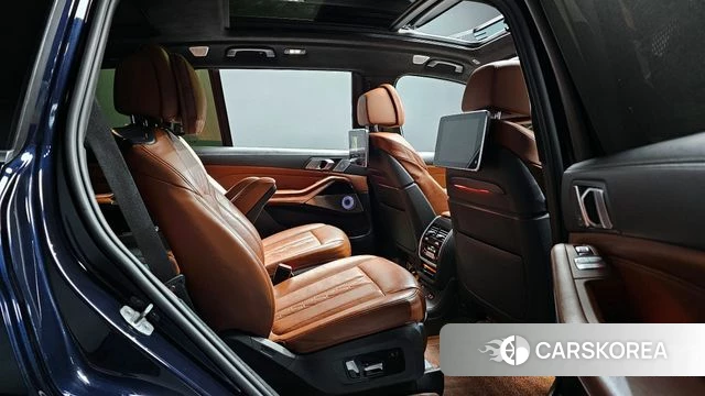 BMW X7 (G07) 2021 Черный из Кореи, фото 2