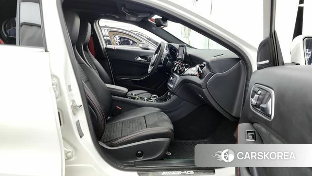 Mercedes-Benz GLA-Class X156 2019 Белый из Кореи, фото 2