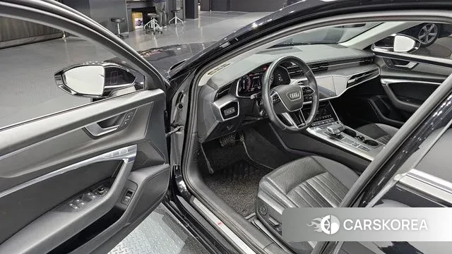 Audi A6 (C8) 2020 Черный из Кореи, фото 2