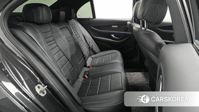 Mercedes-Benz E-Class W213 2021 Серый из Кореи, фото 2