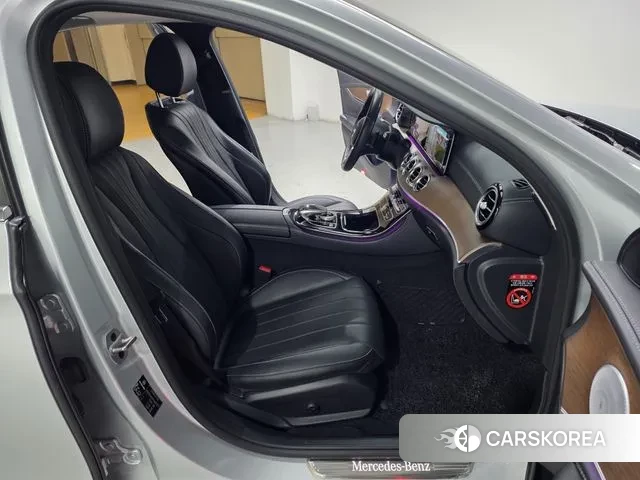 Mercedes-Benz E-Class W213 2019 Серебряный из Кореи, фото 2