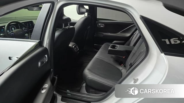 Hyundai Ionic 6 2024 Белый из Кореи, фото 2