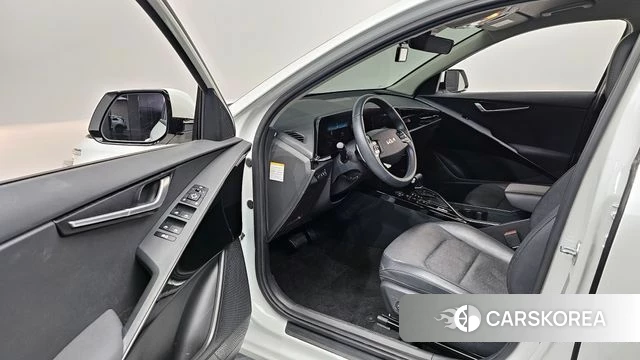 Kia Di Ol Nu Niro 2022 Белый из Кореи, фото 2