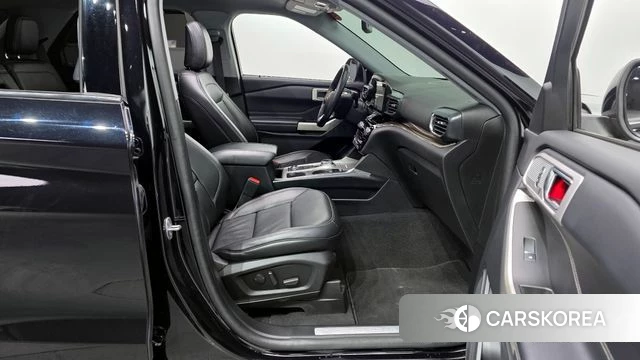 Ford Explorer 6th Generation 2021 Черный из Кореи, фото 2