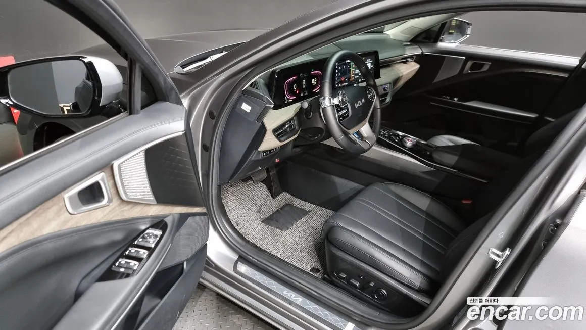 Kia K8 2024 Серебристо-серый из Кореи, фото 2