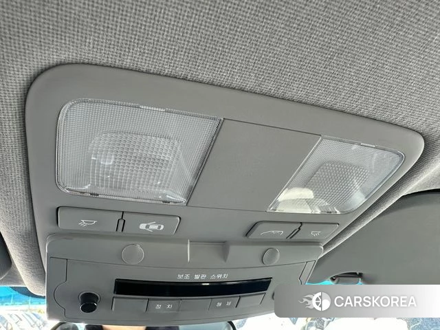 Hyundai The New Grand Starex 2021 Желтый из Кореи, фото 2