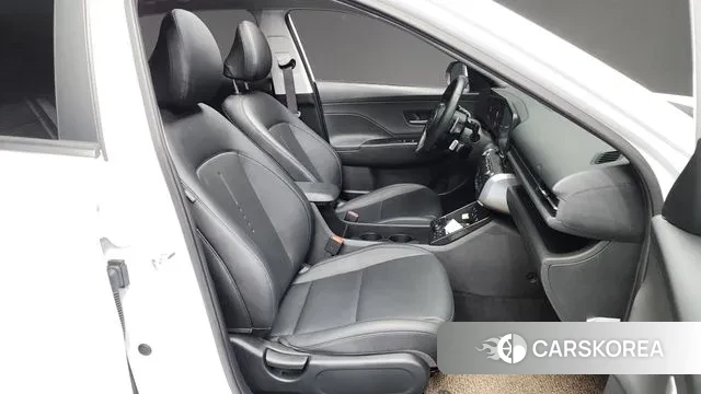 Hyundai Kona (SX2) 2023 Белый из Кореи, фото 2