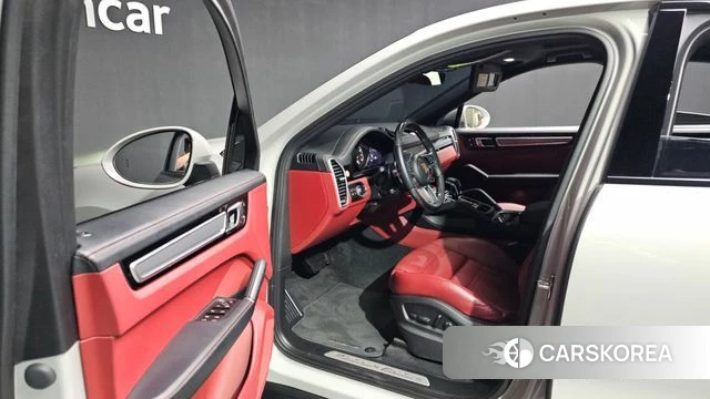 Porsche Cayenne (PO536) 2022 Серебристо-серый из Кореи, фото 2