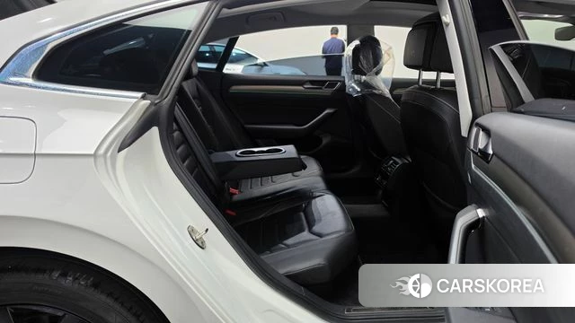 Volkswagen Arteon 2019 Белый из Кореи, фото 2