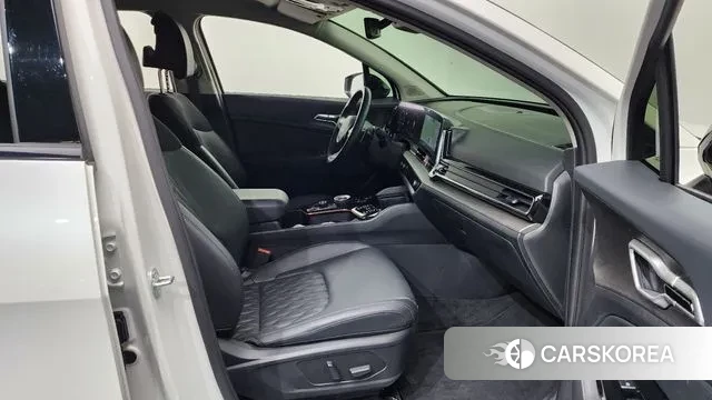 Kia Sportage 5th Generation 2023 Белый из Кореи, фото 2