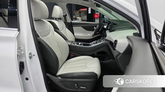 Hyundai The New Santa Fe 2021 Белый из Кореи, фото 2