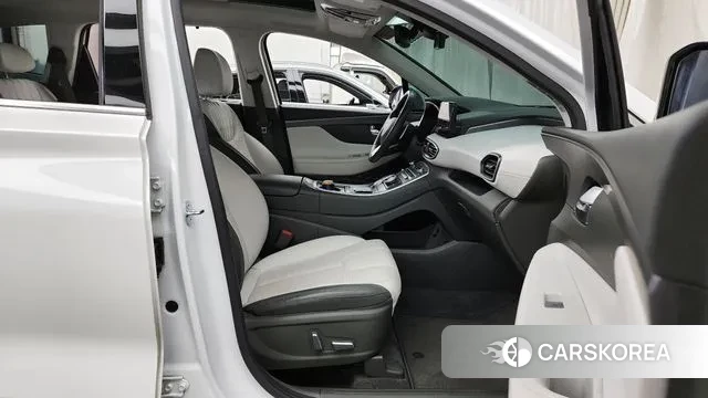 Hyundai The New Santa Fe 2022 Белый из Кореи, фото 2