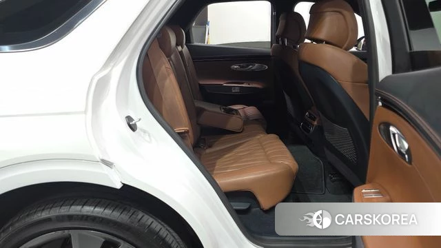 Genesis GV70 2022 Белый из Кореи, фото 2