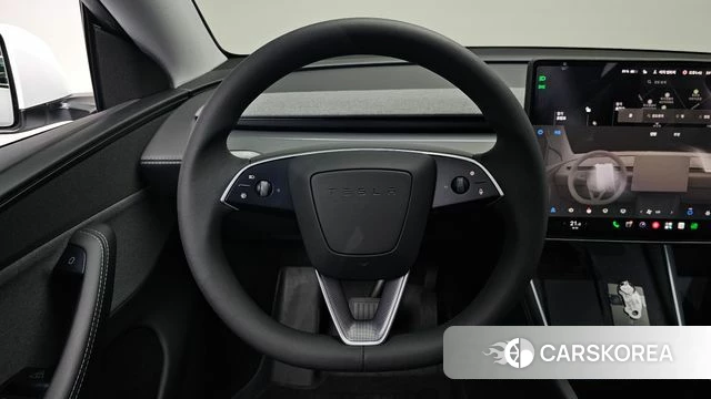 Tesla Model Y 2025 Белый из Кореи, фото 2