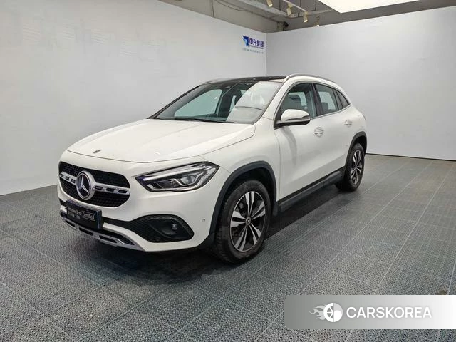 Mercedes-Benz GLA 2023 Белый из Китая, фото 2