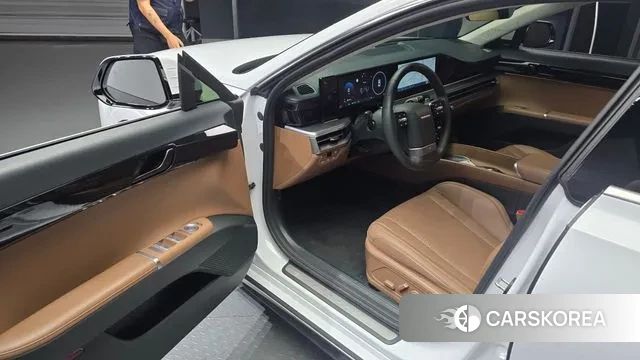 Hyundai Grandeur Hybrid (GN7) 2023 Белый из Кореи, фото 2