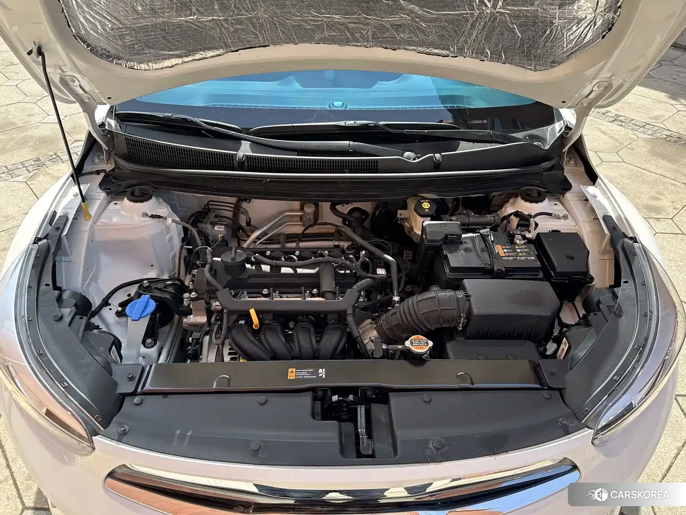 Kia KX1 2023 Белый из Китая, фото 2